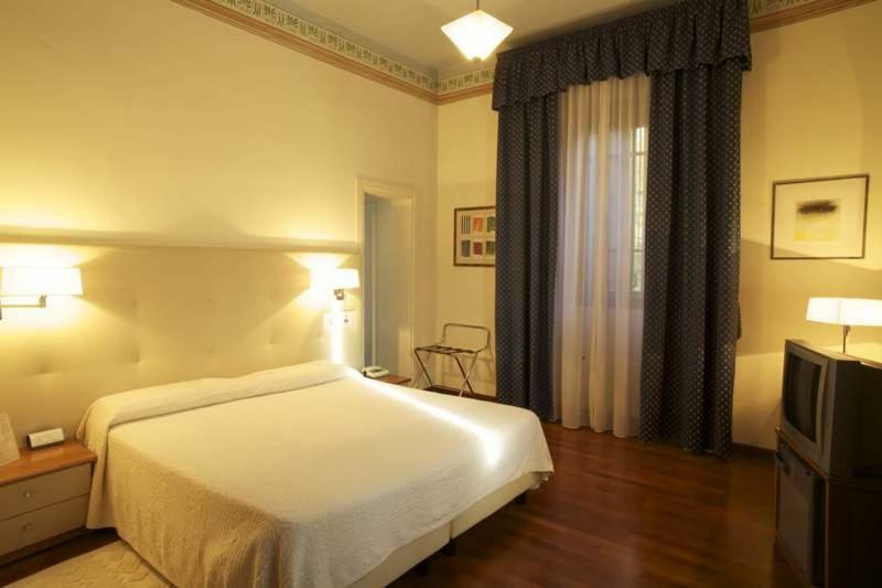 Deco Hotel เปรูจา ภายนอก รูปภาพ
